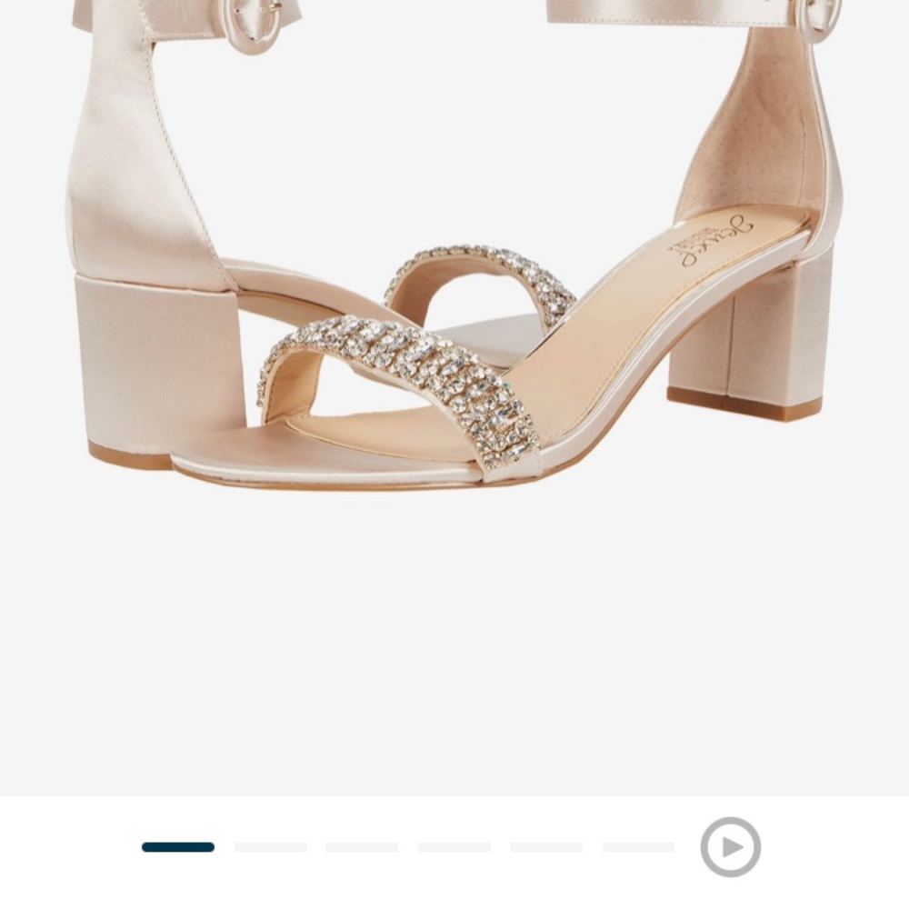 Badgley Mischka Jewel dress heels size 9.5 prom homecoming wedding